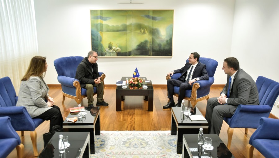Kosova pritet te ndryshoje ligjin per pagat ne sektorin publik